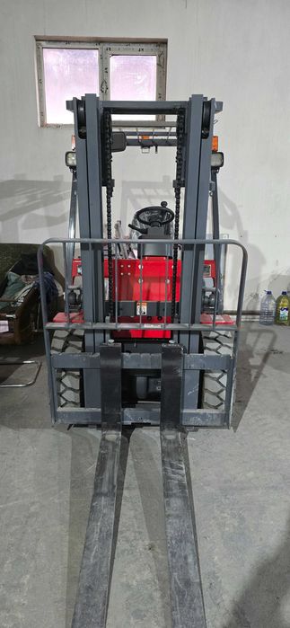 Продаётся Погрузчик Автокара