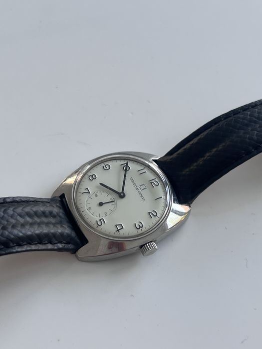 Ceas Universal Geneve