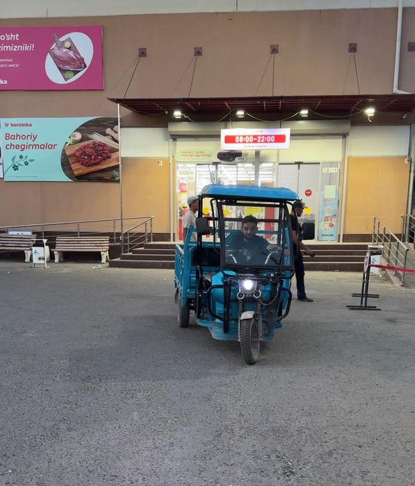 Moto,muravey yuk yashuvchi