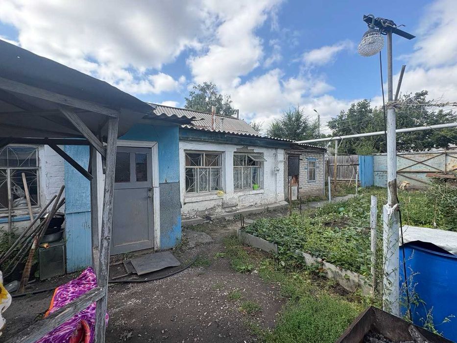Продается 4-х комнатный дом в Военном городке