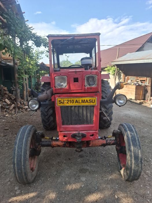 Vând Tractor U 650
