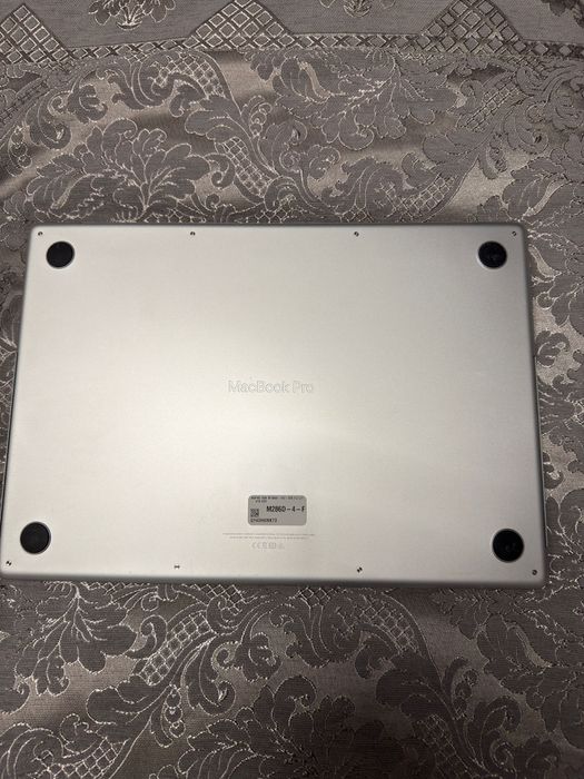 MacBook Pro 16inch M1 Max 64 RAM 4TB SSD