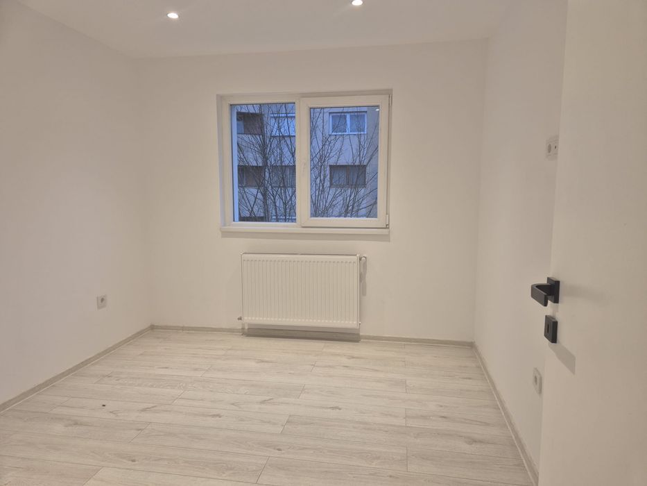 Apartament 4 camare Micro 16