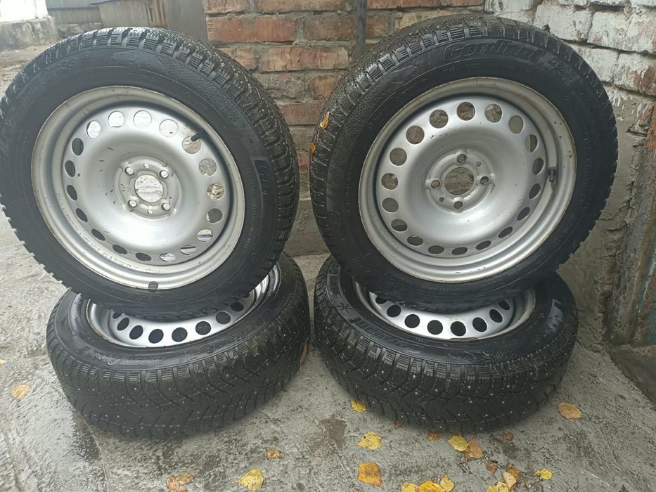 Продам зимнюю резину на дисках R15