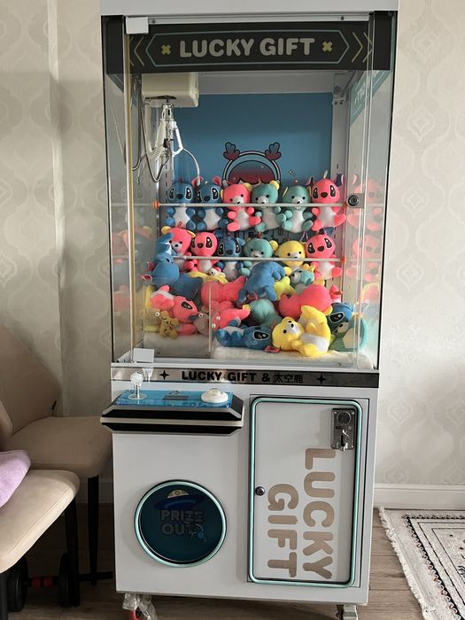 Продам игровой аппарат новый