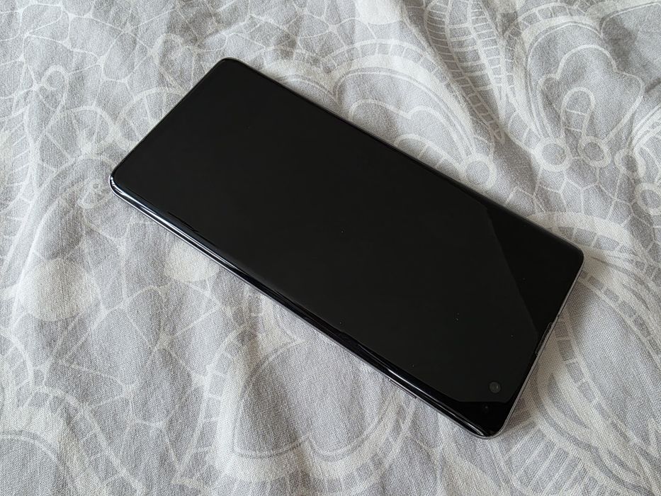 Samsung Galaxy S10 Plus 128GB с проблем