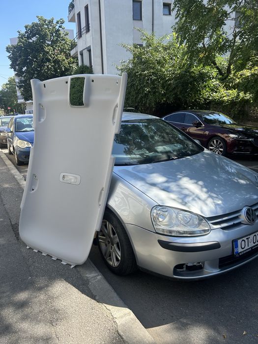 Retapițare plafon auto București Sector 4 | Alcantara, textil, steluțe & ambientale