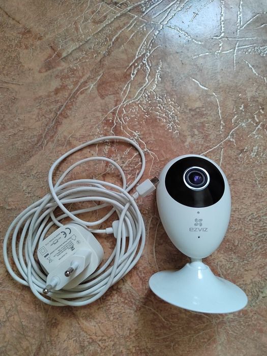 Камера Ezviz C2C Wi-Fi 1920x1080