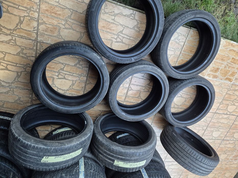 Vând cauciucuri 225/40/18 de vară seturi de câte 2buc imp Germania