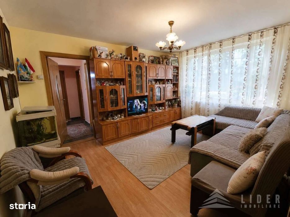 Apartament de vanzare cu  3 camere  zona Piata Hermes ,Gheorgheni