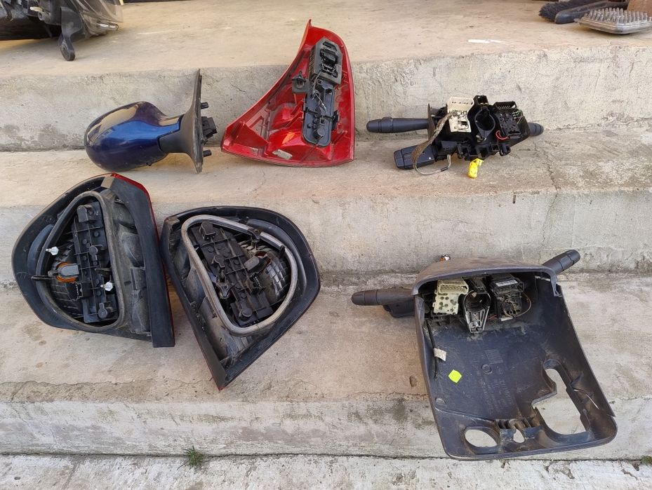 Lampi spate Renault Clio