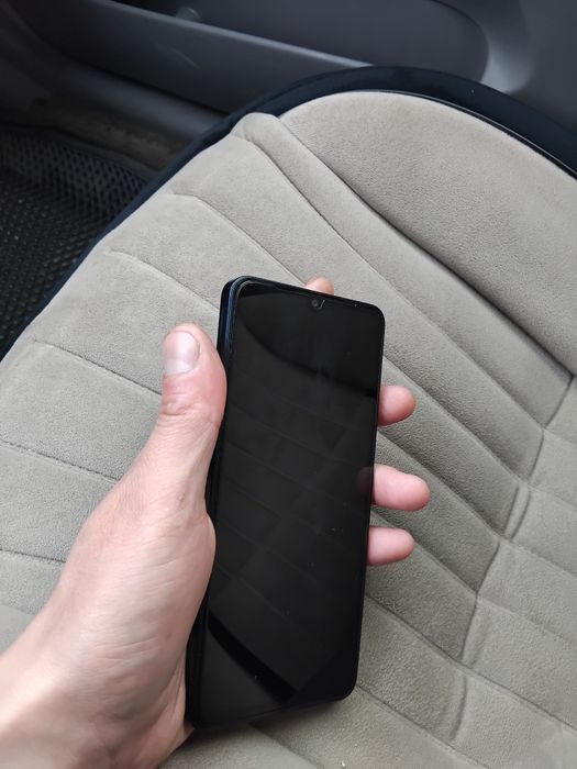 Самсунг а06,128гиг,