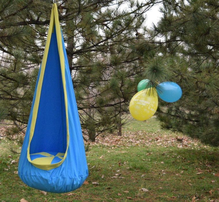 Детска люлка за окачване, с пуф с цип и пълнеж от дунапрен