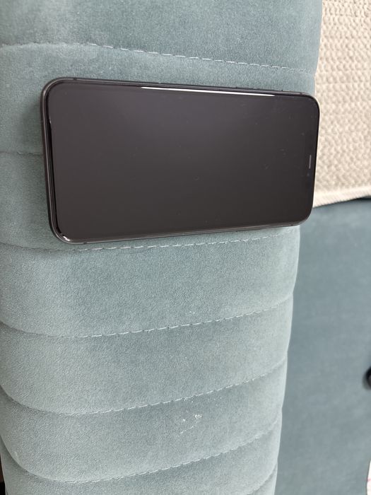 Айфон 11 с коробкой