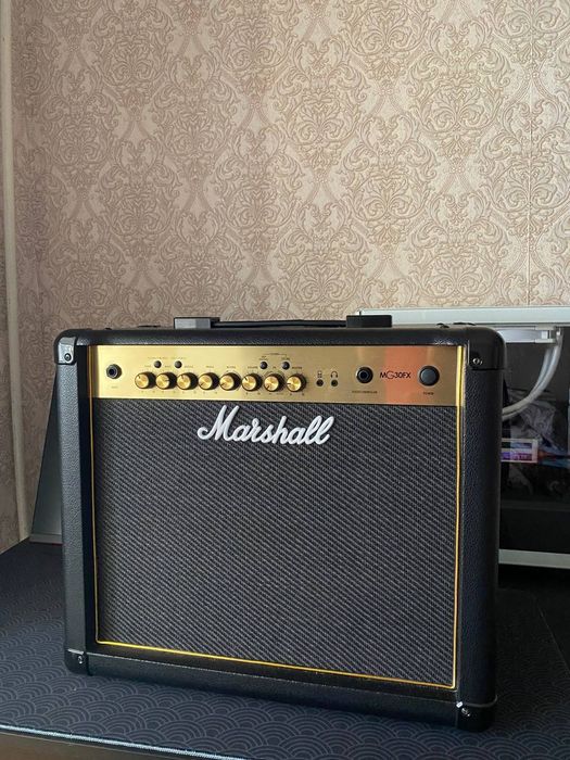 Marshall MG30GFX Гитарный комбоусилитель