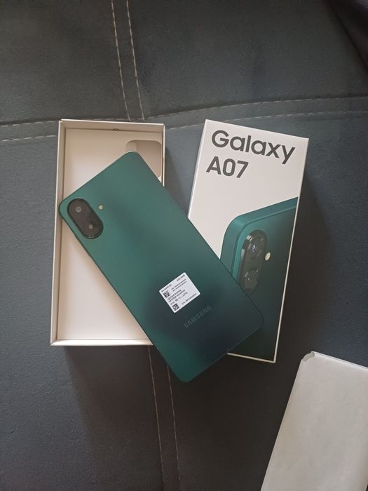 Продам Самсунг GalaxyA07