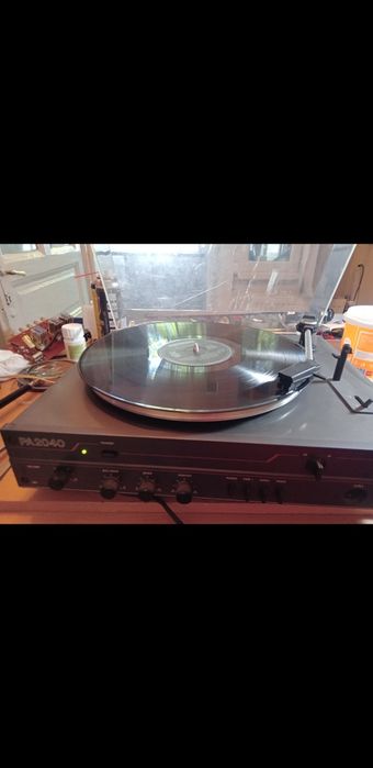 Pikup RFT PA2040 cu amplificare.nu are boxele.