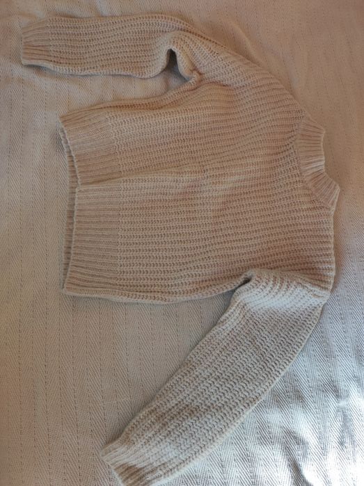 Пуловери вълна размер Хс-М