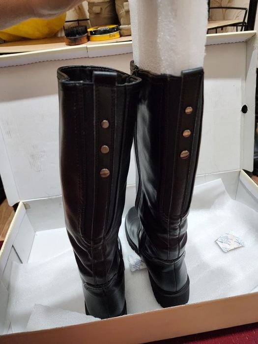 Продам зимний обувь