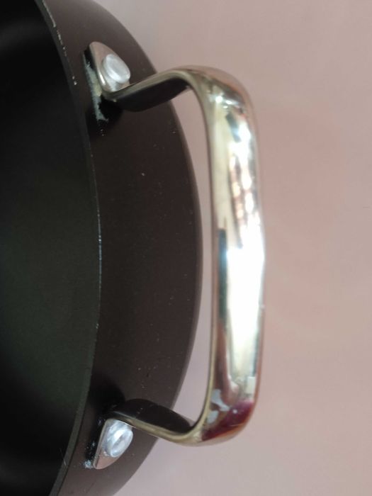 Тиган диаметър 28 см височина 7,3 см