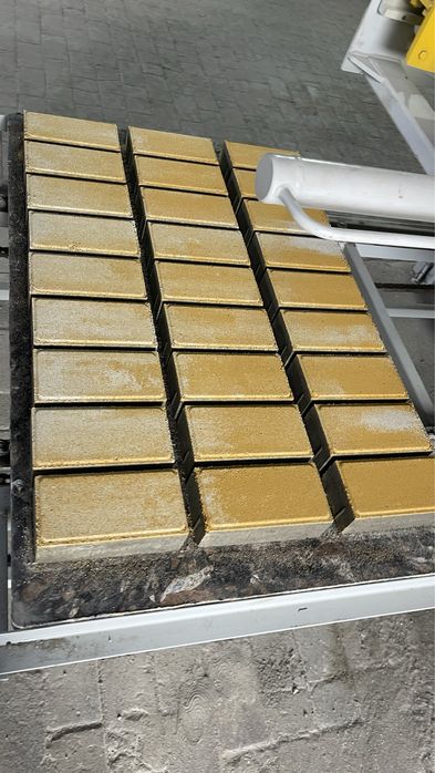 Брусчатка кирпичик вибропрессованая