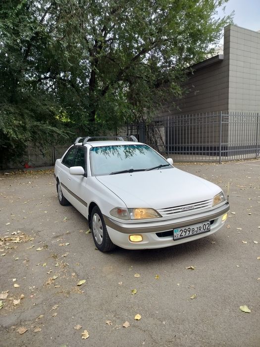 Продам Тойота Карина