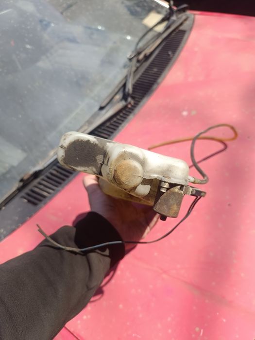 Бачок омывателя Mazda 323 BF