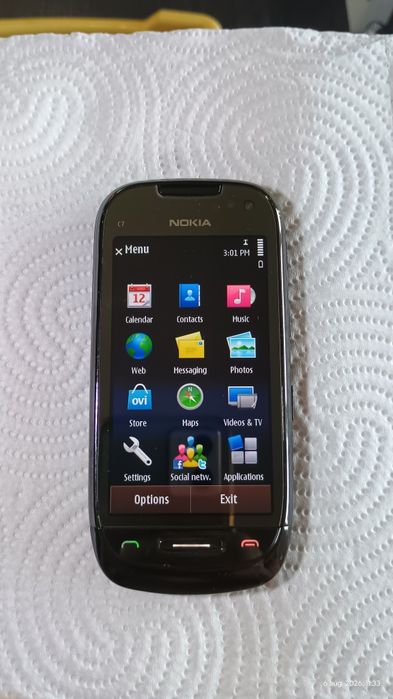 Telefon Nokia c7-00