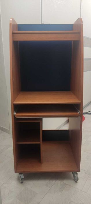 Бюро, шкаф за компютър, шкаф за монитор / телевизор