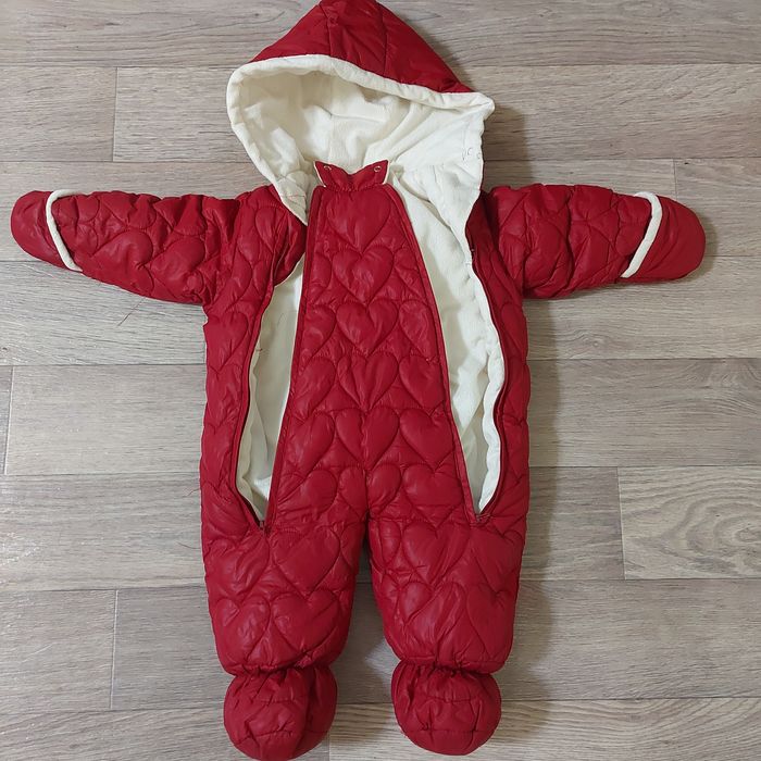 Продам комбинезон демисезонный.