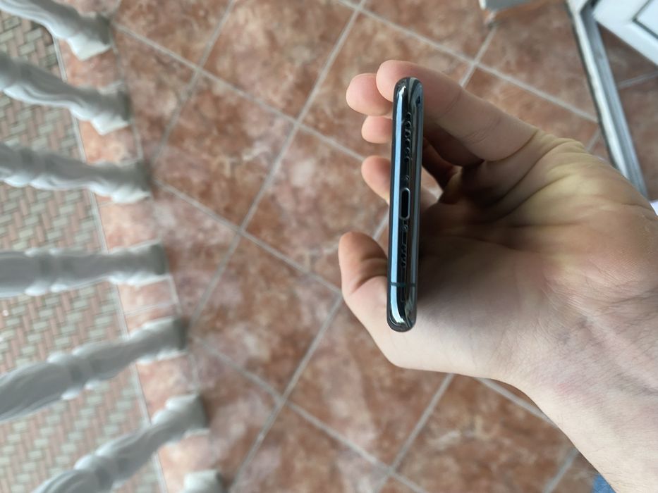 Iphone 11 pro green baterie 100%