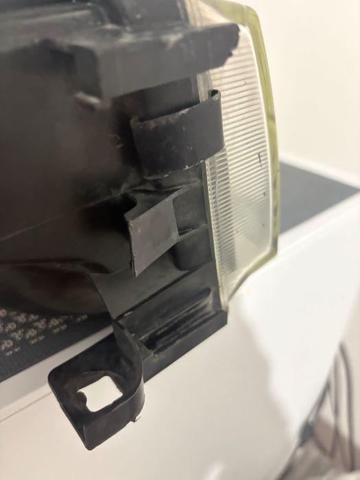 E36 фарове HELLA