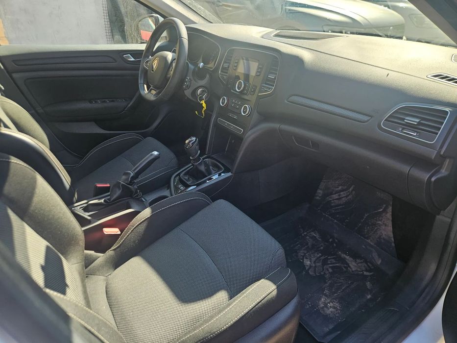 Renault Megane SEDAN 1.33tce manuala 6 trepte 2020 CumpRoNouLeasingOperational TVA de
