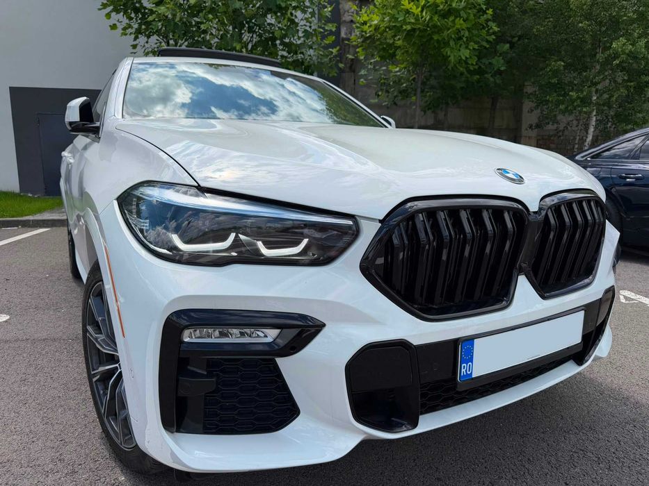 BMW X6 40i M pack / Panoramic / Soft close