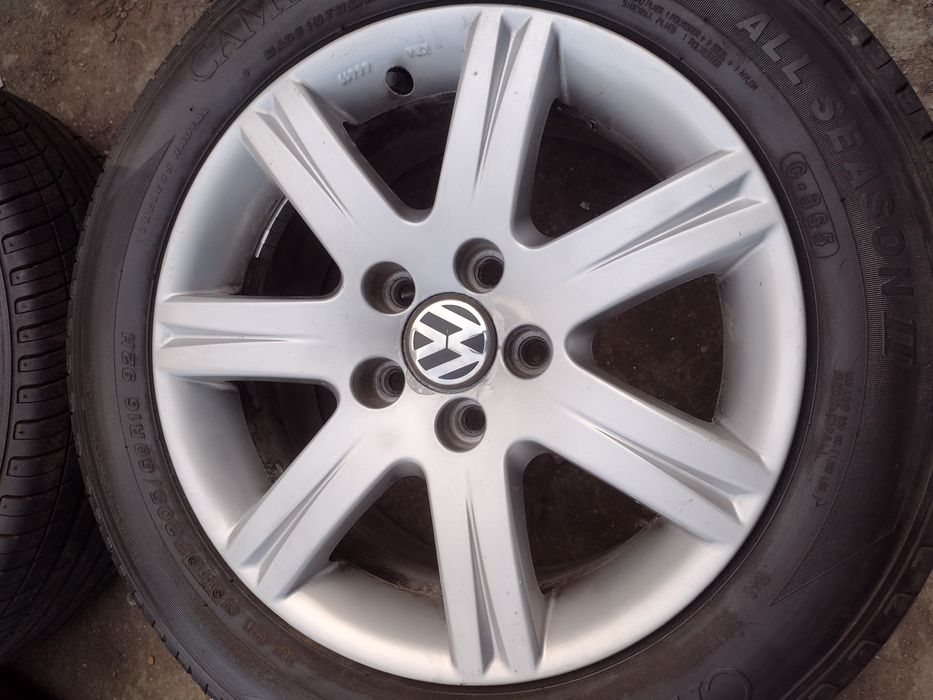 Оригинални 16-5х112 ЕТ42 7j Фолксваген Пасат 6