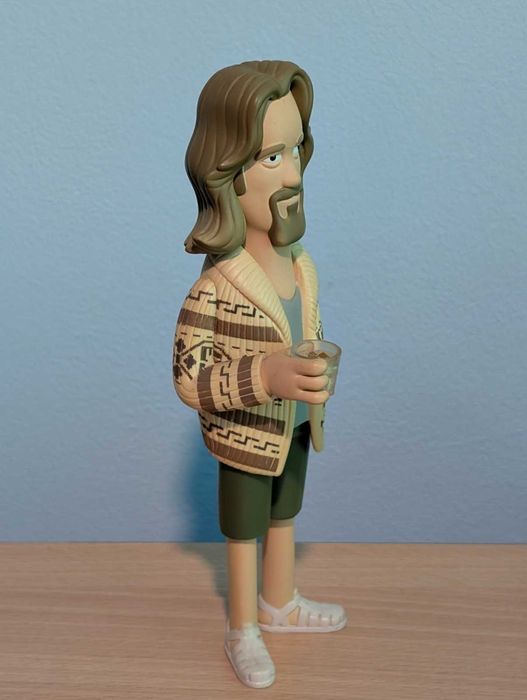 Винилова фигурка на "Пичът" от култовият филм "Големият Лебовски"