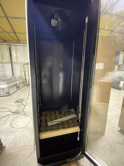 Vitrina frigorifica verticala neagra