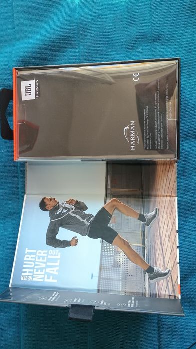 Продавам слушалки JBL