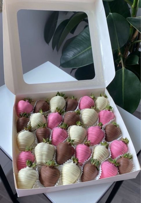 4900тг Клубника в шоколаде