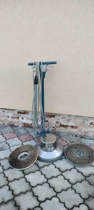 Mașina spălat covoare COLUMBUS