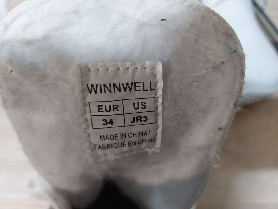 Продам коньки за 7 000