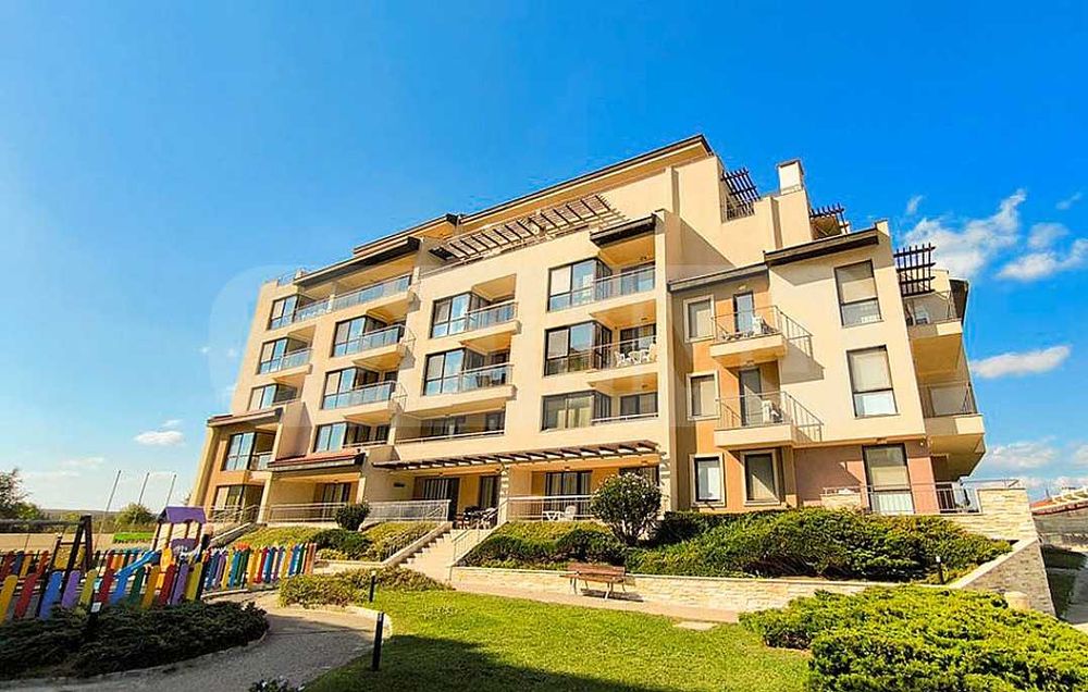 Двустаен апартамент до брега на морето в град Обзор