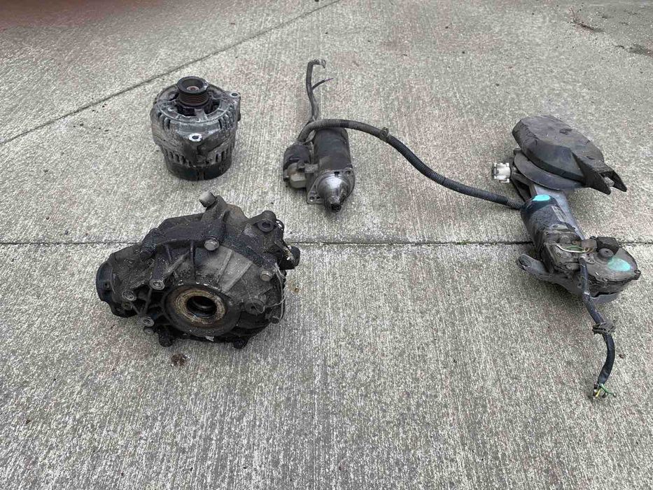 Мерцедес Е класа 2.8 бензин 4X4 Преден деферинциял ,стсртер,динамо,