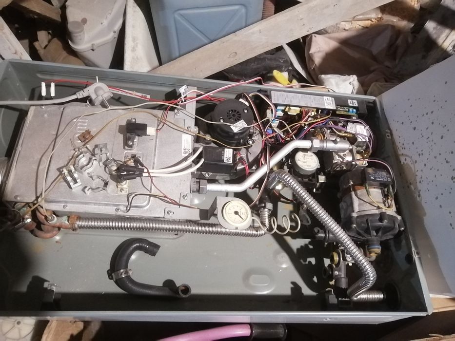 Akfa ,Kiturami котёл насос и бошка запчастла