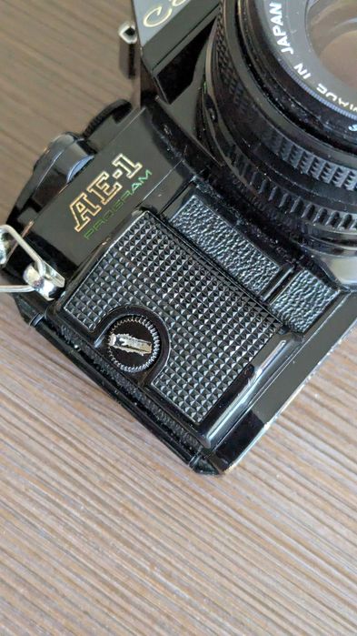 Canon AE-1 Program cu obiectiv 50mm si baterie