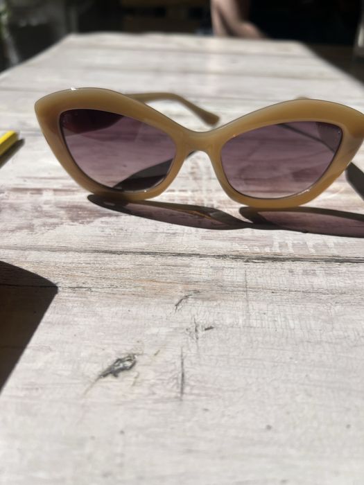 Дамски слънчеви очила “Guess”