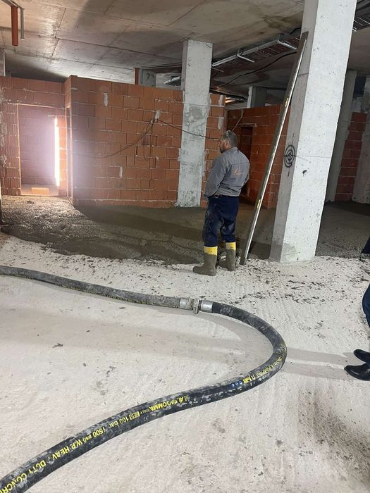 Услуга със стационарна бетон  помпа