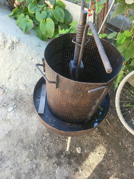 Zdrobitor și presă struguri de vanzare