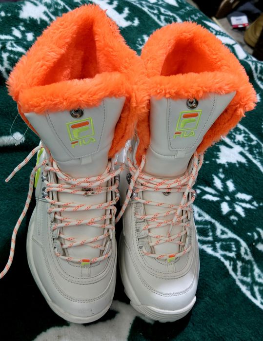 Fila оригинални уникални дамски ботуши  естествена кожа 38 1/2