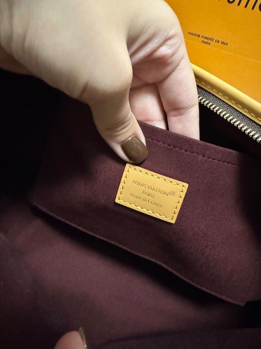 Geanta Louis Vuitton